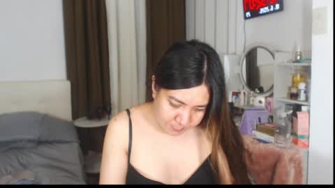 Snapshot of stellahugets chatting on 06/17/26, 04:52 Stella online show from 06/17/26, 04:52
