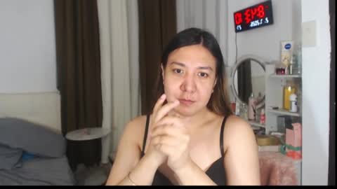Snapshot of stellahugets chatting on 07/02/26, 12:43 Stella online show from 07/02/26, 12:43