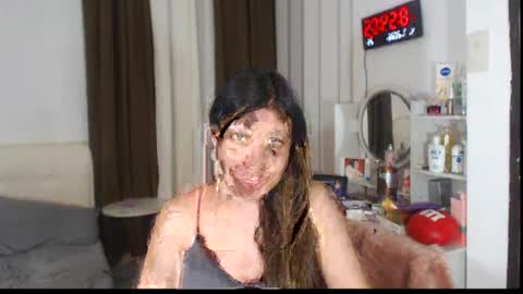 Snapshot of stellahugets chatting on 07/04/26, 12:55 Stella online show from 07/04/26, 12:55