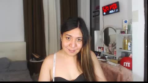 Snapshot of stellahugets chatting on 07/11/26, 02:42 Stella online show from 07/11/26, 02:42