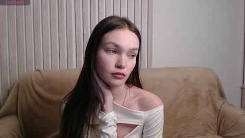 stellapayne online show from 09/25/25, 11:03