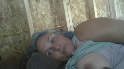 Snapshot of stellaquinn1775 chatting on 09/30/25, 05:29 Stella online show from 09/30/25, 05:29