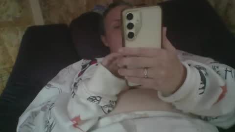 Snapshot of stellaquinn1775 chatting on 12/18/25, 06:58 Stella online show from 12/18/25, 06:58