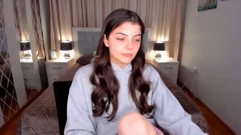 StellaRainbow online show from 04/11/26, 08:18