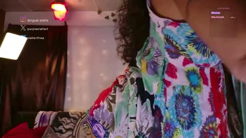 stellart_ online show from 04/14/26, 11:33