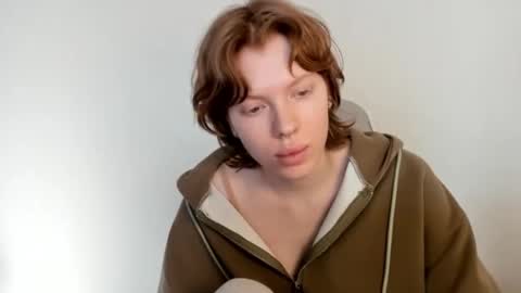 S T E L L A online show from 02/02/26, 09:30