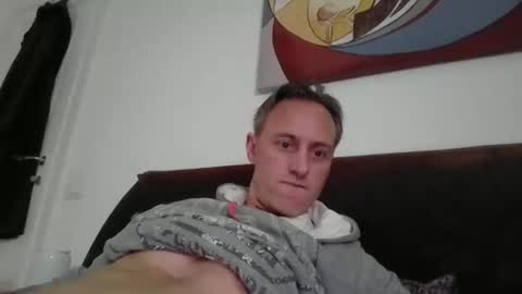 sten015 online show from 02/11/26, 01:49