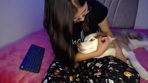 Snapshot of stepha_sweet chatting on 12/06/24, 02:57 Emma online show from 12/06/24, 02:57