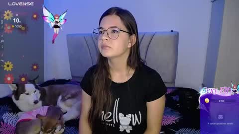 Snapshot of stepha_sweet chatting on 12/09/24, 02:02 Emma online show from 12/09/24, 02:02