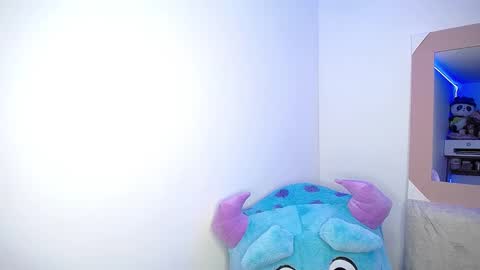 Snapshot of stepha_sweet chatting on 02/04/25, 07:22 Emma online show from 02/04/25, 07:22