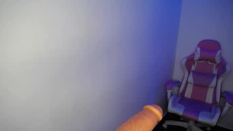 Snapshot of stepha_sweet chatting on 02/23/25, 07:07 Emma online show from 02/23/25, 07:07