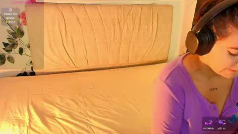 Emma online show from 05/25/26, 02:50
