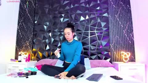 stephanandsamantha online show from 09/20/25, 09:05