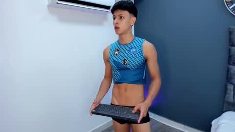 Stephane Rouss online show from 11/12/25, 07:57