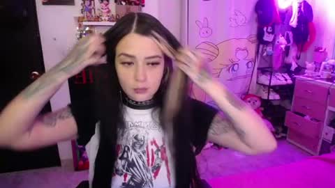 Snapshot of stephani_rousso chatting on 06/16/26, 11:40 joha cosmo online show from 06/16/26, 11:40
