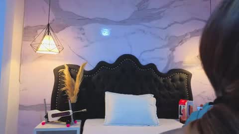 Stefff  online show from 05/18/26, 10:04