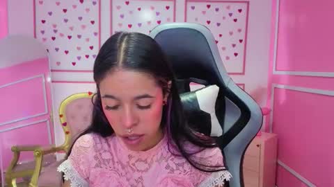 Stephania online show from 02/06/26, 12:08