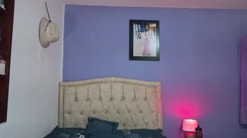 Stephania online show from 04/08/26, 04:18