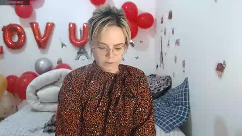 Stephanie   online show from 02/23/26, 11:07