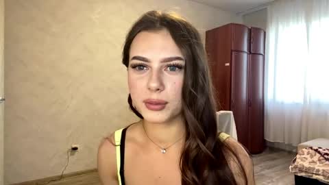 Stephani online show from 05/21/26, 03:08