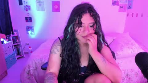 Stephanie  online show from 12/23/24, 04:55