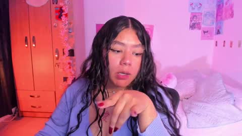 Stephanie  online show from 02/12/25, 12:05