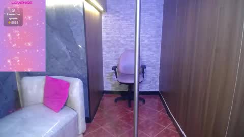 Snapshot of stephany_rodriguez_ chatting on 02/27/26, 11:43 stephany_rodriguez_ online show from 02/27/26, 11:43