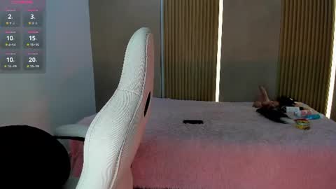 Stephany online show from 07/14/26, 04:17