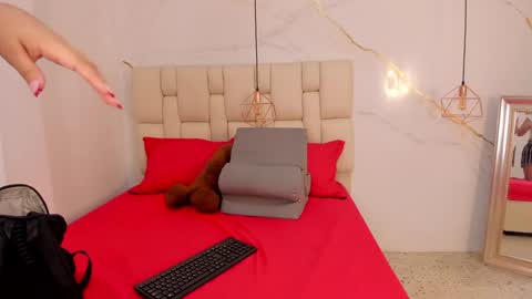 Stefanny online show from 01/21/25, 09:46