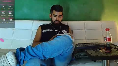 Snapshot of stephenbrown_ chatting on 01/16/26, 09:02 ................ online show from 01/16/26, 09:02