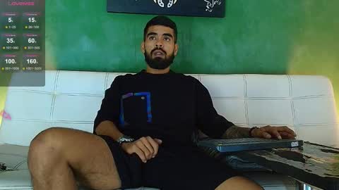 Snapshot of stephenbrown_ chatting on 02/11/26, 03:22 ................ online show from 02/11/26, 03:22