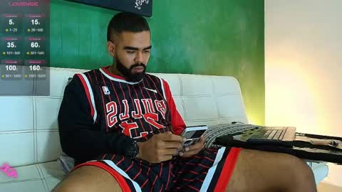    ................     online show from 04/08/26, 02:00