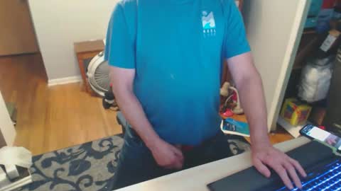 Snapshot of stephenhal9 chatting on 11/25/25, 09:04 stephenhal9 online show from 11/25/25, 09:04