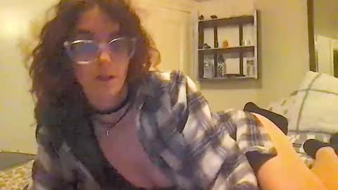 stephielynnnnn online show from 04/06/26, 01:14