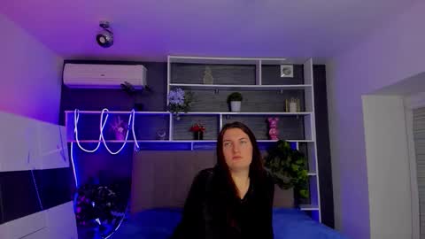 Stephie online show from 03/04/26, 06:58