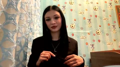 Snapshot of stephniesolie chatting on 11/29/25, 04:26 StephanI online show from 11/29/25, 04:26