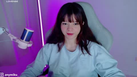 Snapshot of stephybrown chatting on 12/16/24, 12:15 stephy online show from 12/16/24, 12:15