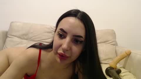 Snapshot of stepmommy19 chatting on 02/28/25, 07:56 StepMommy19 online show from 02/28/25, 07:56