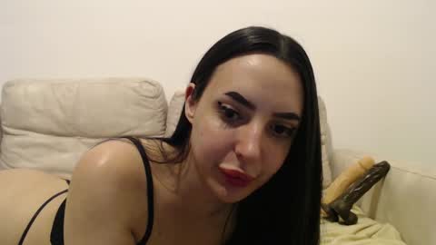 Snapshot of stepmommy19 chatting on 03/11/25, 10:42 StepMommy19 online show from 03/11/25, 10:42