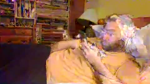 Ian23602 online show from 12/05/25, 11:52