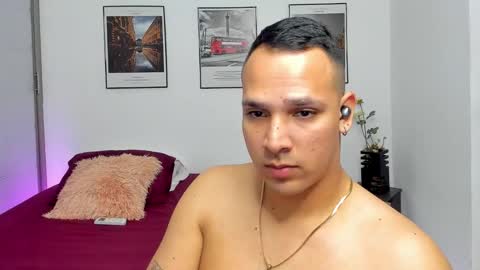 Snapshot of steve__ross chatting on 12/16/25, 09:09 steve__ross online show from 12/16/25, 09:09