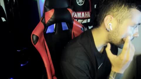 Snapshot of stevemaister41 chatting on 03/04/26, 01:11 Steven online show from 03/04/26, 01:11