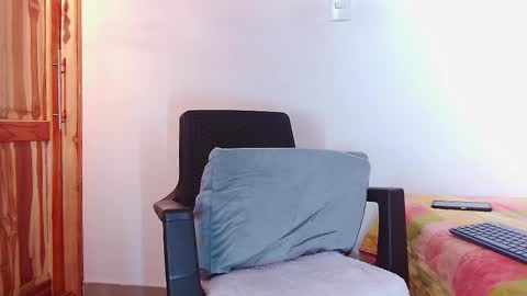 Snapshot of steven_modelo69 chatting on 02/15/25, 07:16 steven_modelo69 online show from 02/15/25, 07:16