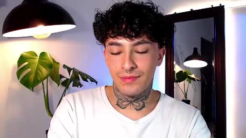 Daniel Steven Navarro online show from 03/17/26, 01:43