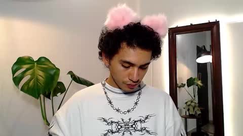 Daniel Steven Navarro online show from 03/17/26, 06:33