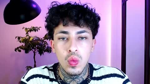 Daniel Steven Navarro online show from 04/04/26, 12:09