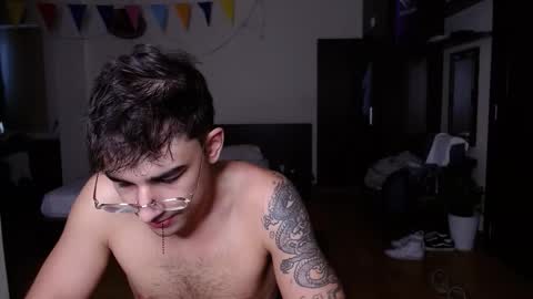 Snapshot of steveoceanbeanhuge chatting on 09/25/25, 10:08 Alex online show from 09/25/25, 10:08