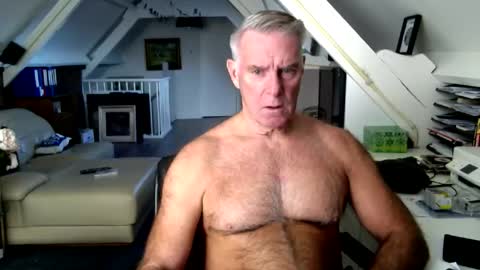 stevetwo online show from 11/24/25, 01:00