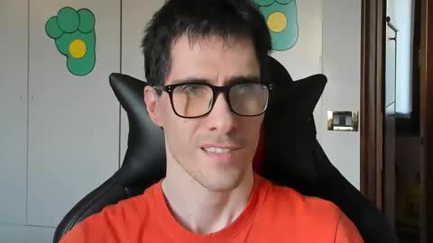 Steve online show from 10/10/25, 02:38