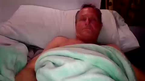 steviehard7 online show from 10/14/25, 08:48